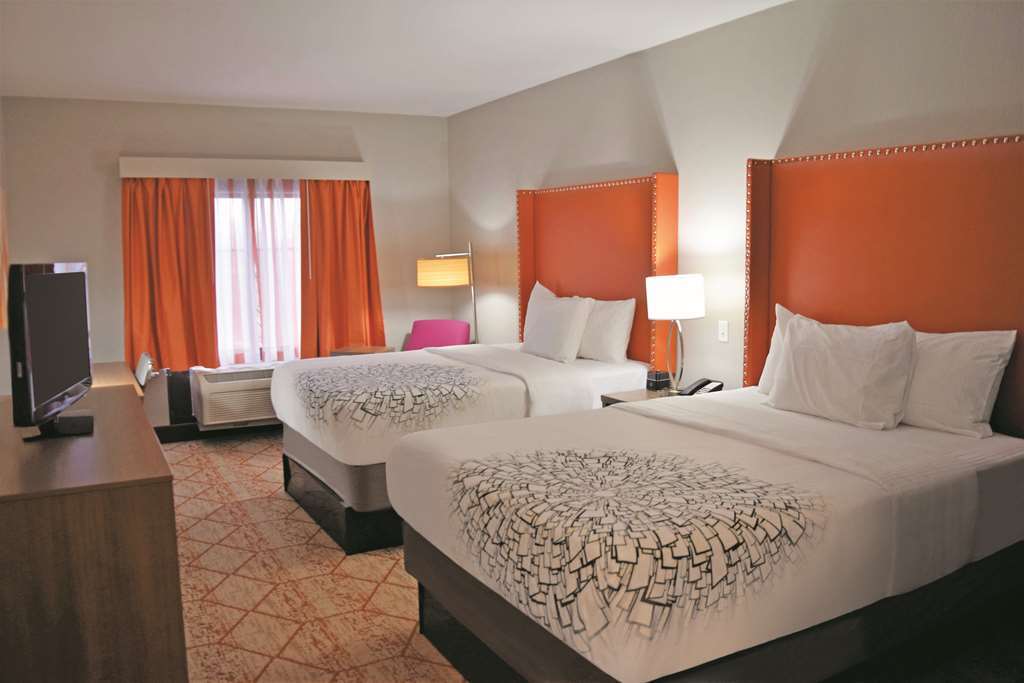 La Quinta By Wyndham Lackawanna Habitación foto